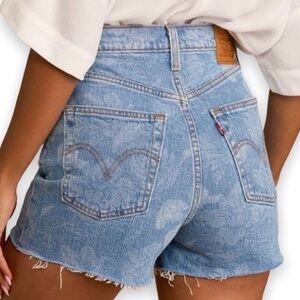 Levi’s 501 Floral Print Shorts